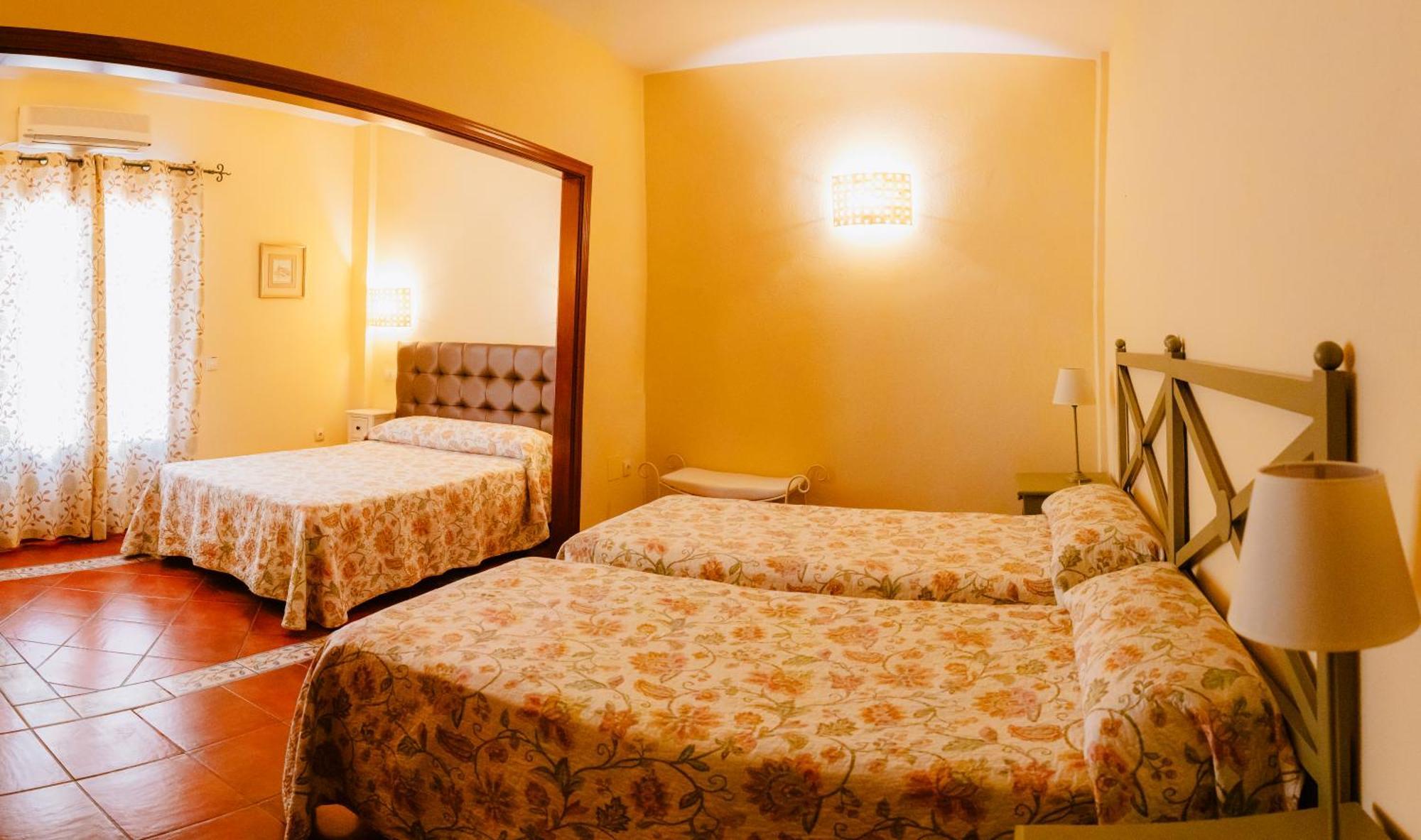 Escua Aparthotel Archidona Εξωτερικό φωτογραφία