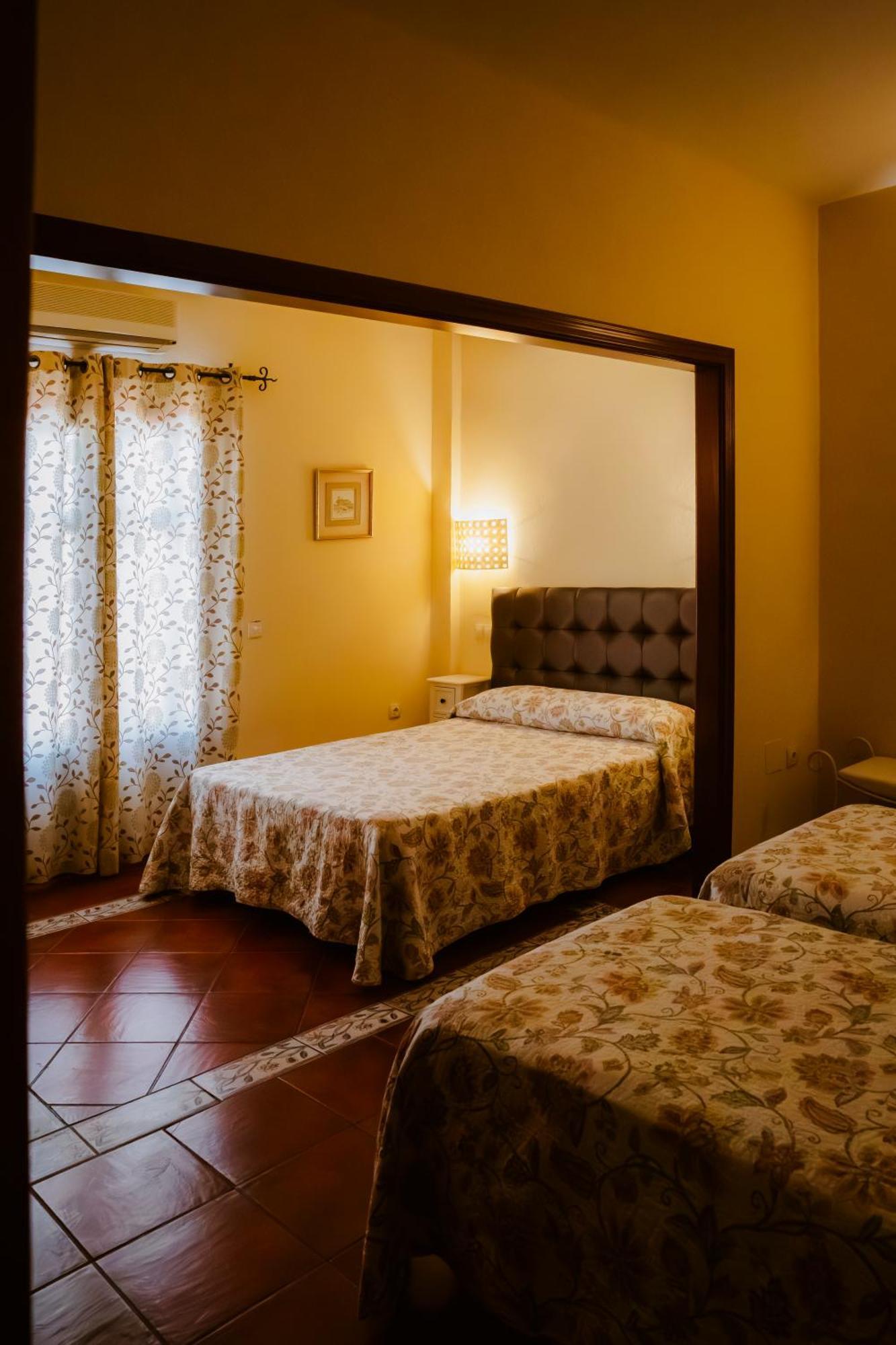 Escua Aparthotel Archidona Εξωτερικό φωτογραφία